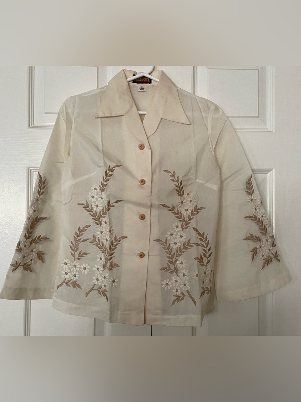 Vintage Classic Cream Button-Down Shirt with Tan Floral Embroidery